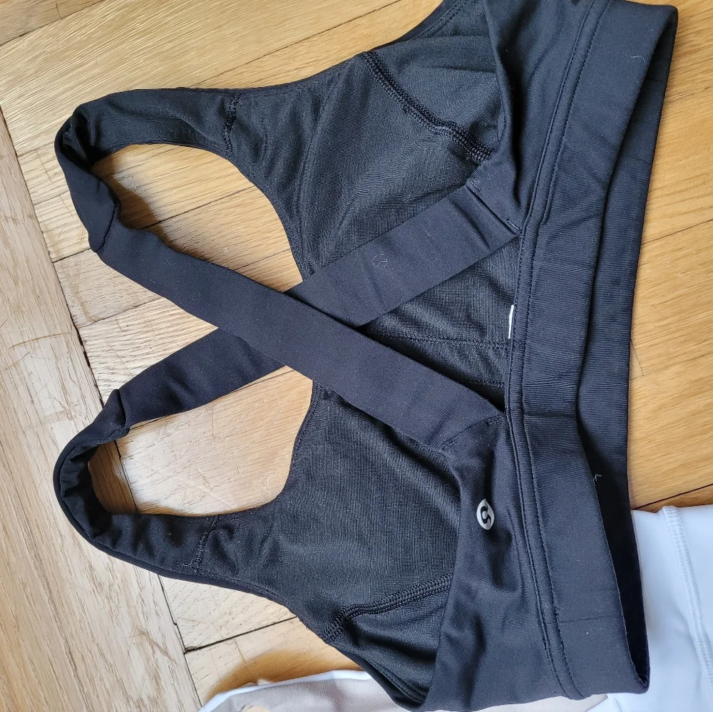 Lululemon 5 Piece Bundle Align Jogger, Bras, Swiftly Tech Tee, Fast & Free Crop - Picture 8 of 16